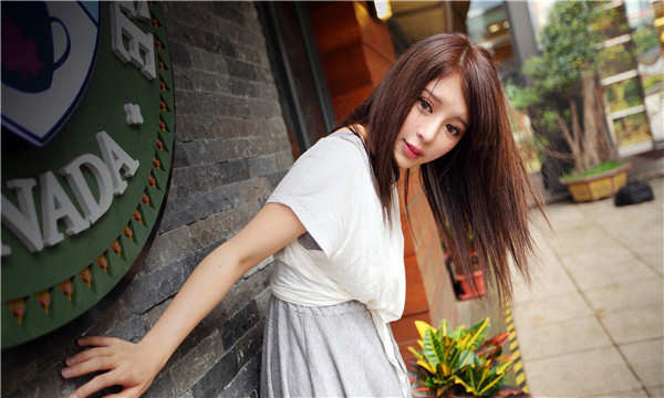桂平想找一个女性生孩子给报酬-｛找个女人生孩子多少钱｝